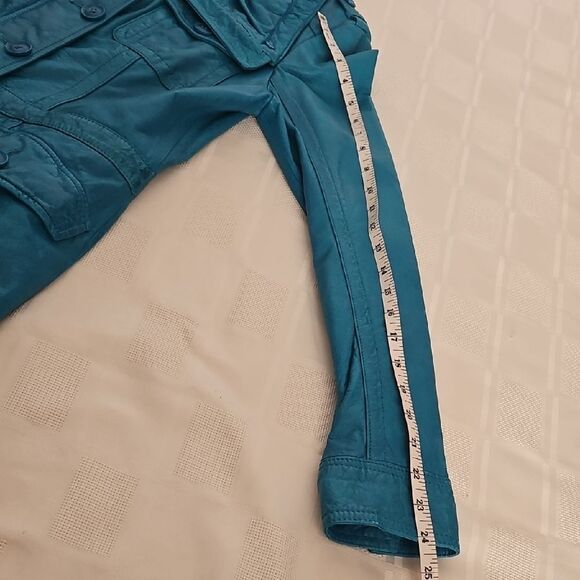 Danier Teal Leather Jacket with Collared Neckline and Fitted Silhouette - Picture 13 of 16